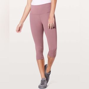 Lululemon Wunder Under High Rise Legging 17" Crop Figue Pink Size 6
